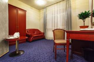 Отель Отель Виктория Харьков Люкс-4